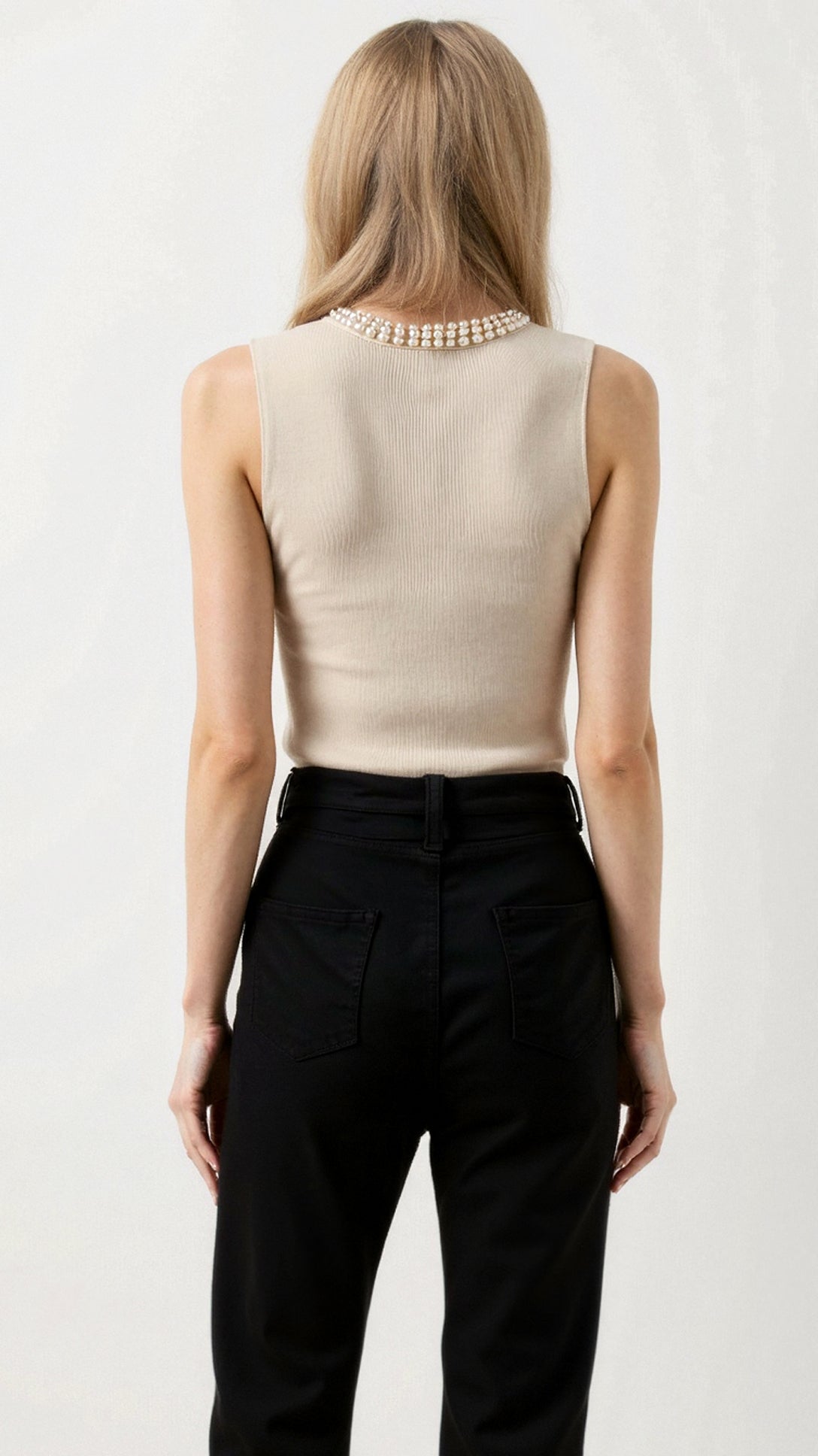 Ärmelloses Damen-Tanktop aus Rippstrick mit Perlenverzierungen 4