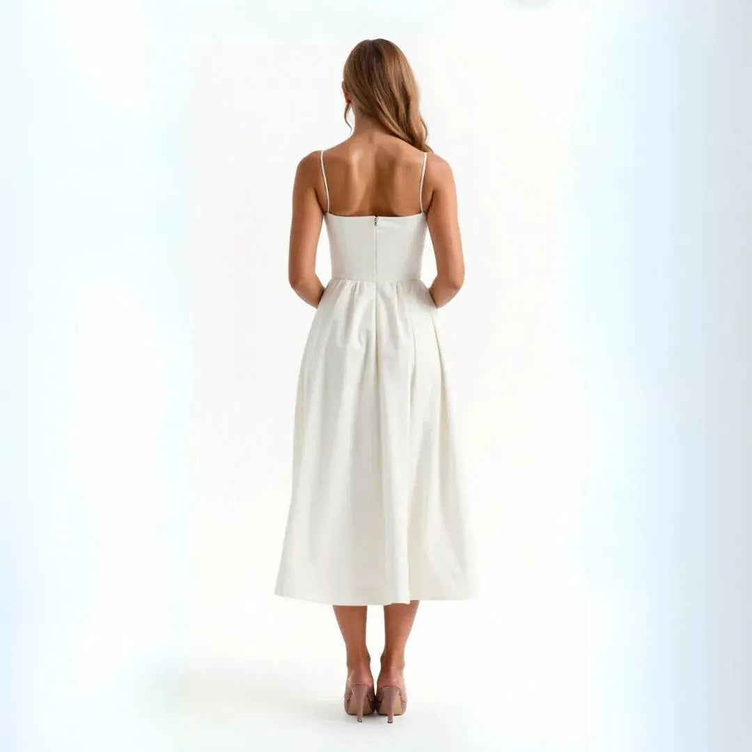 Sukienka Midi na Cienkich Ramiączkach z Rozkloszowaną Sylwetką