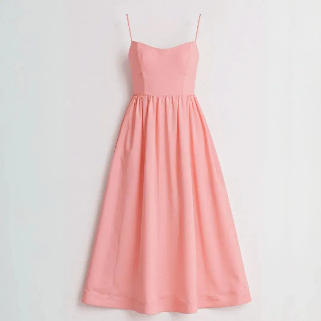 Sukienka Midi na Cienkich Ramiączkach z Rozkloszowaną Sylwetką