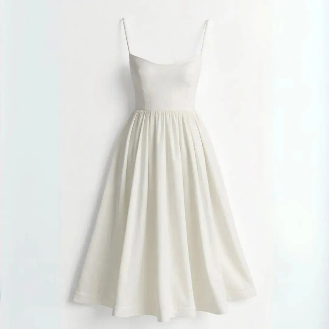 Sukienka Midi na Cienkich Ramiączkach z Rozkloszowaną Sylwetką